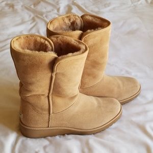 UGG Amie boots
